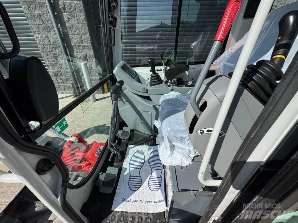 Takeuchi TB 216 Mini Escavadoras <7t