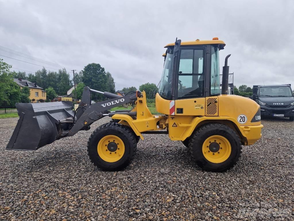 Volvo L 30 Pás carregadoras de rodas