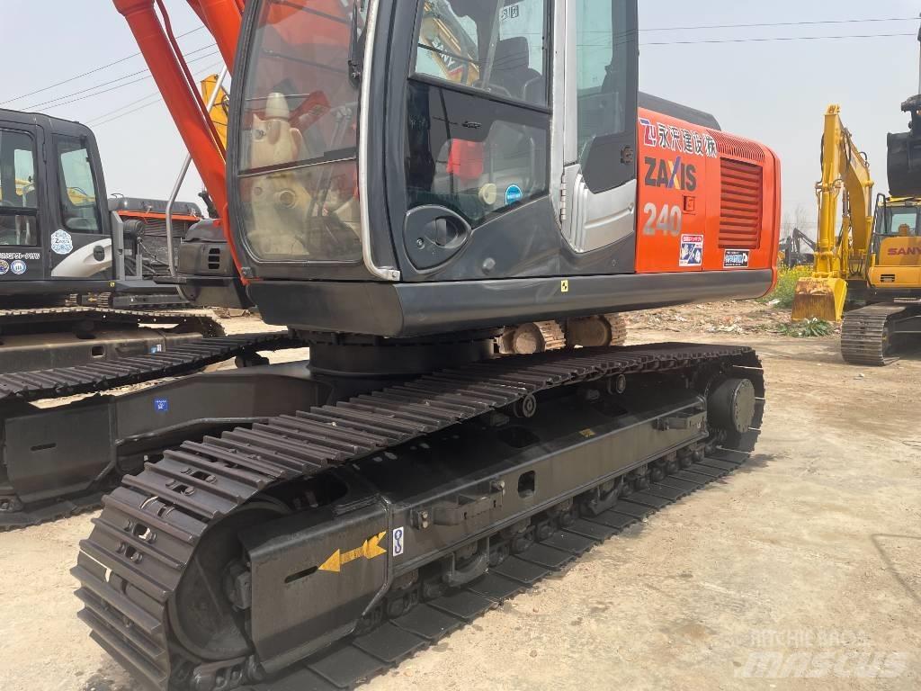 Hitachi ZX 240 Escavadoras de rastos