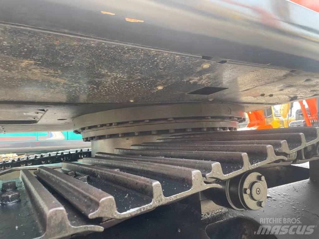 Hitachi ZX 240 Escavadoras de rastos