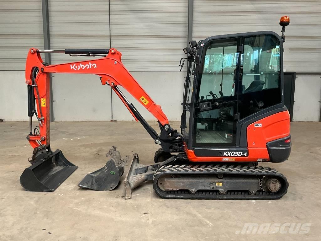 Kubota KX 030-4 HI Mini Escavadoras <7t