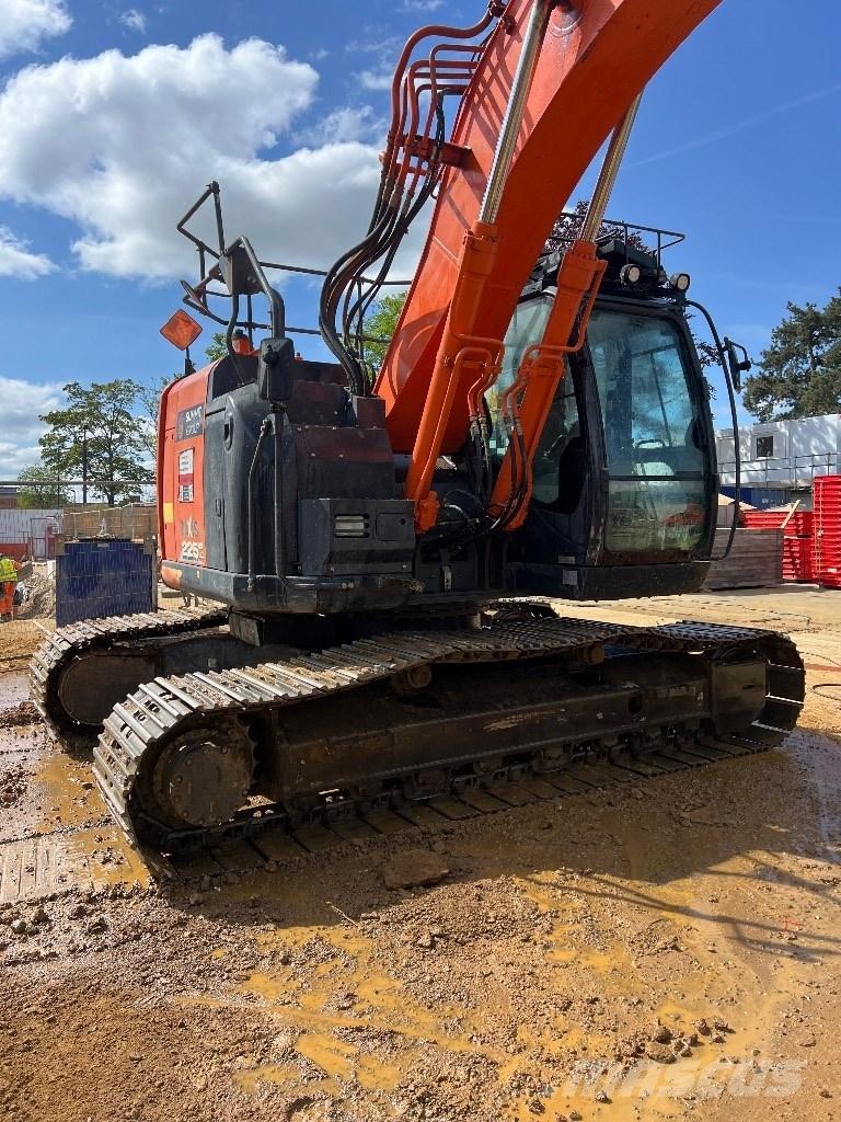 Hitachi ZX 225/6 Escavadoras de rastos