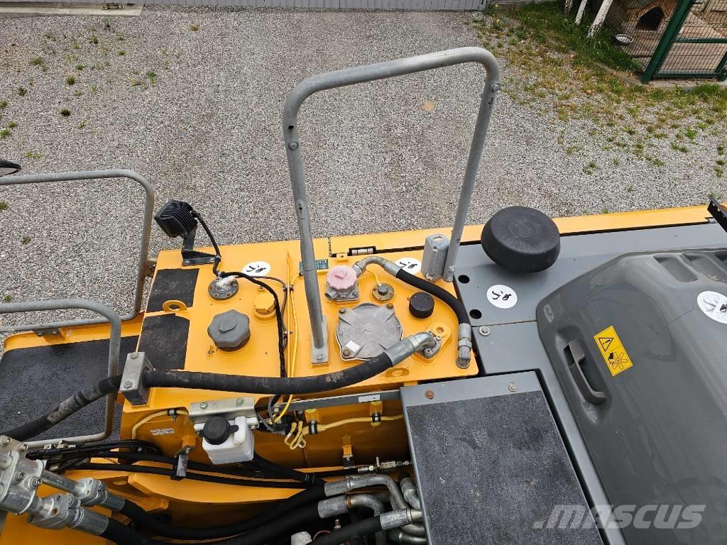 Liebherr R 922 Escavadoras de rastos