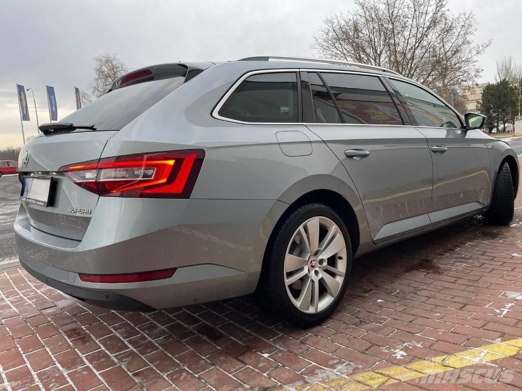 Skoda Superb Carros Ligeiros