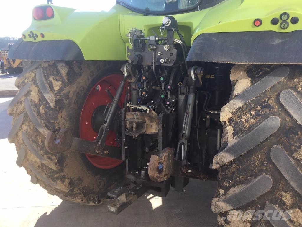 CLAAS ARION 620 Tratores Agrícolas usados