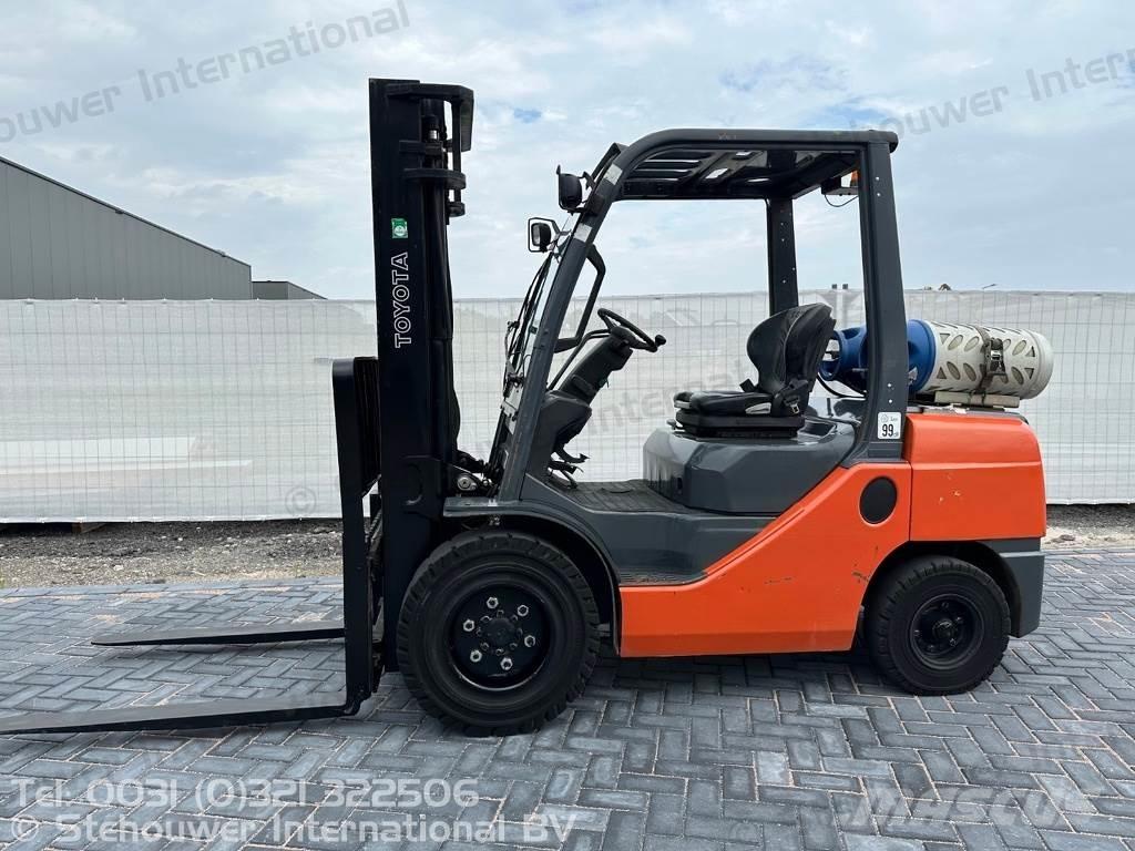 Toyota 02-8FGJF35 Empilhadores a gás
