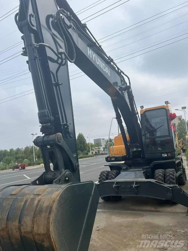 Hyundai 210WVS Escavadoras de rodas