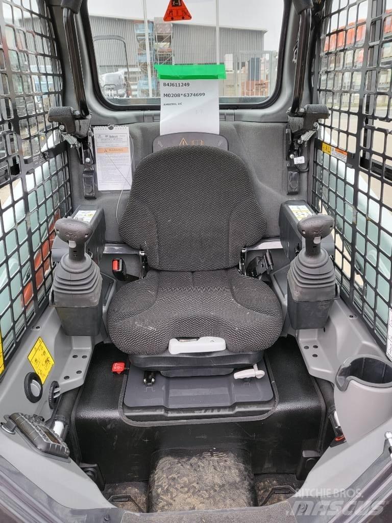 Bobcat T 450 Carregadoras de direcção deslizante