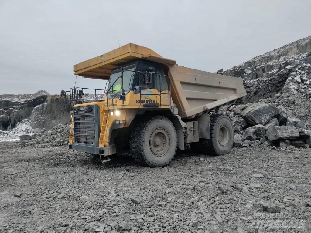 Komatsu HD605-7 Camiőes dumper basculantes rígidos