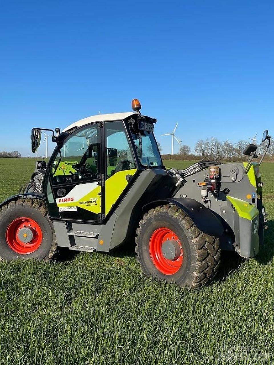 CLAAS SCORPION 756 Elevadores braços Telescópicos