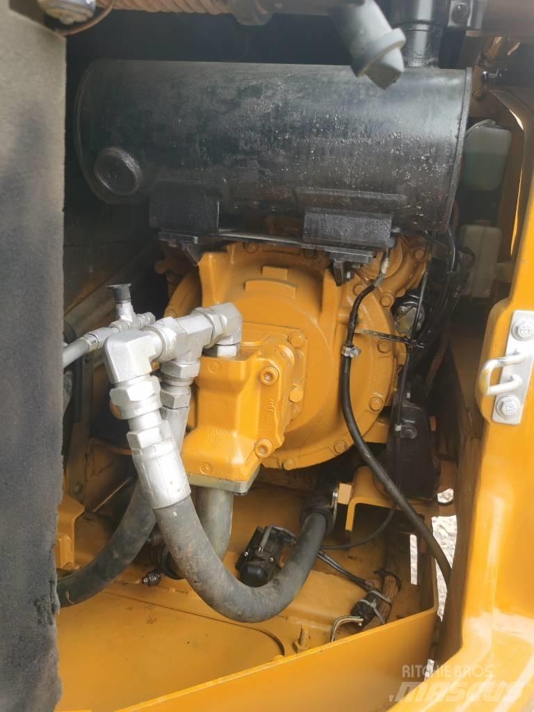 CAT 308 E 2 Escavadoras de rastos