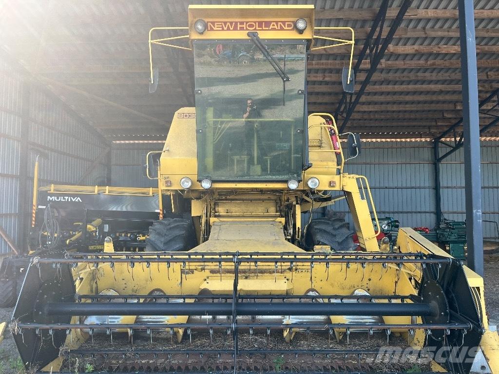 New Holland 8030 Ceifeiras debulhadoras