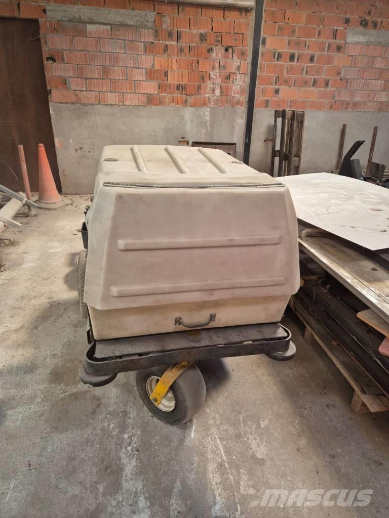 Walker Maaier Corta-Relvas Zero turn