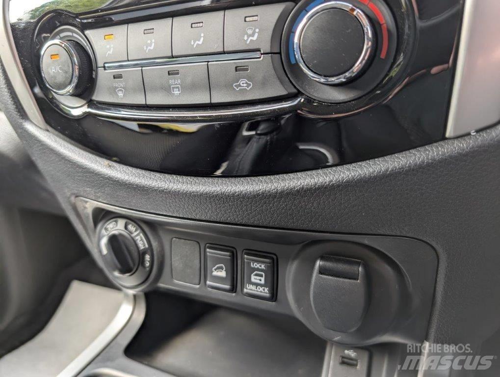 Nissan Navara Pick up de caixa aberta