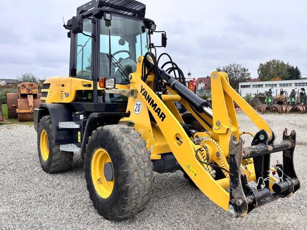 Yanmar V 120 Pás carregadoras de rodas