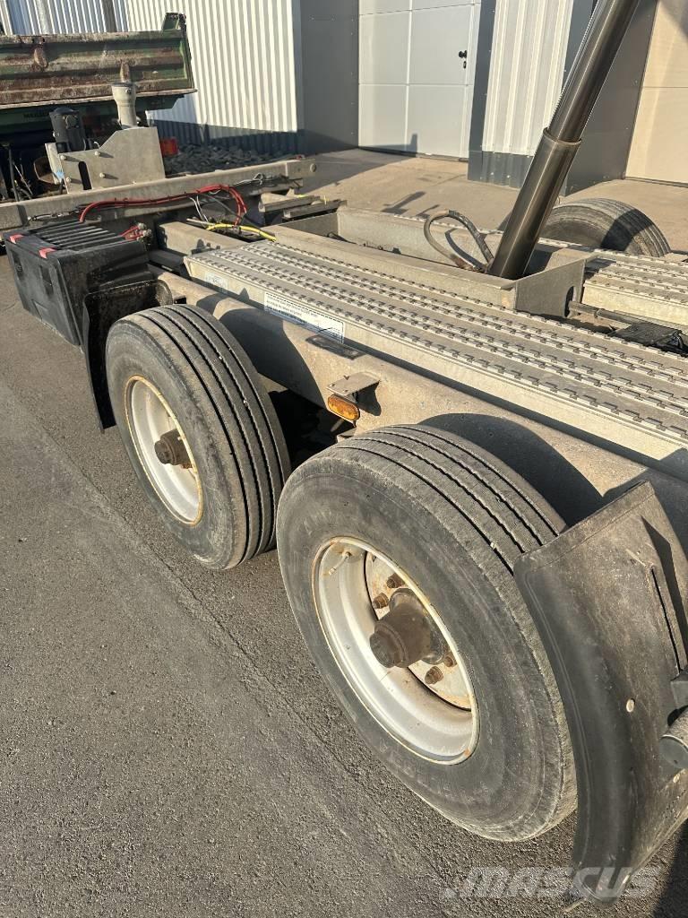  Hiebenthal TTK 11.9 Reboques Multibenne