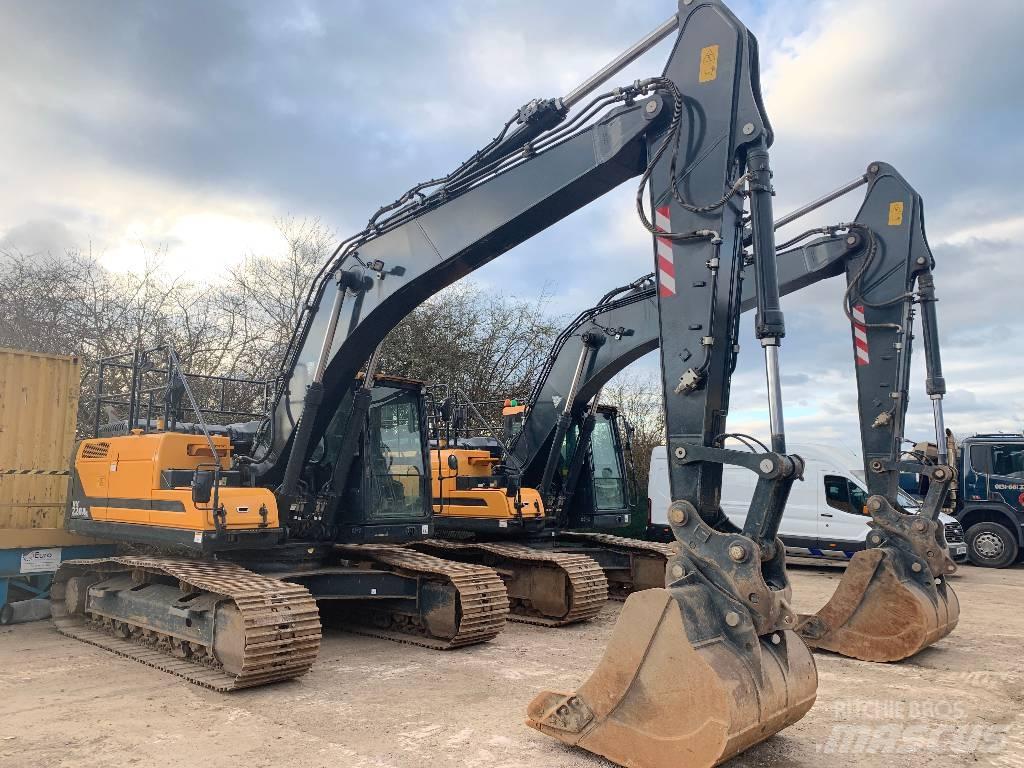 Hyundai HX220A L Escavadoras de rastos