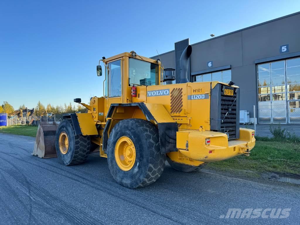 Volvo L 120 D Pás carregadoras de rodas