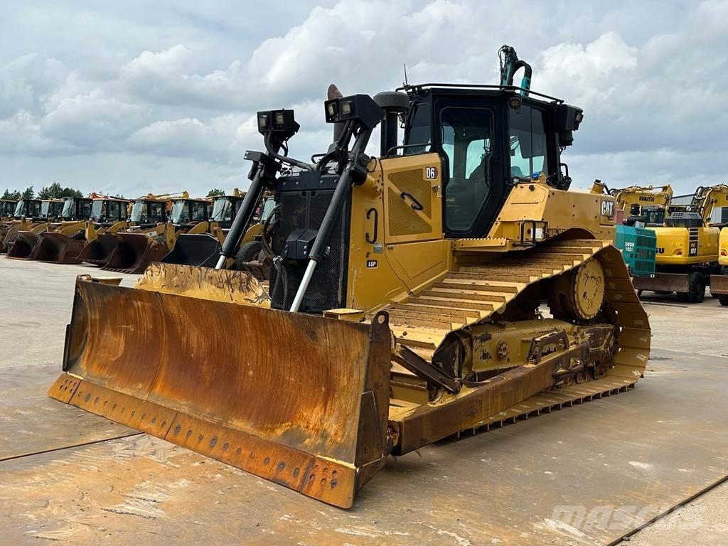 CAT D6 LGP Dozers - Tratores rastos