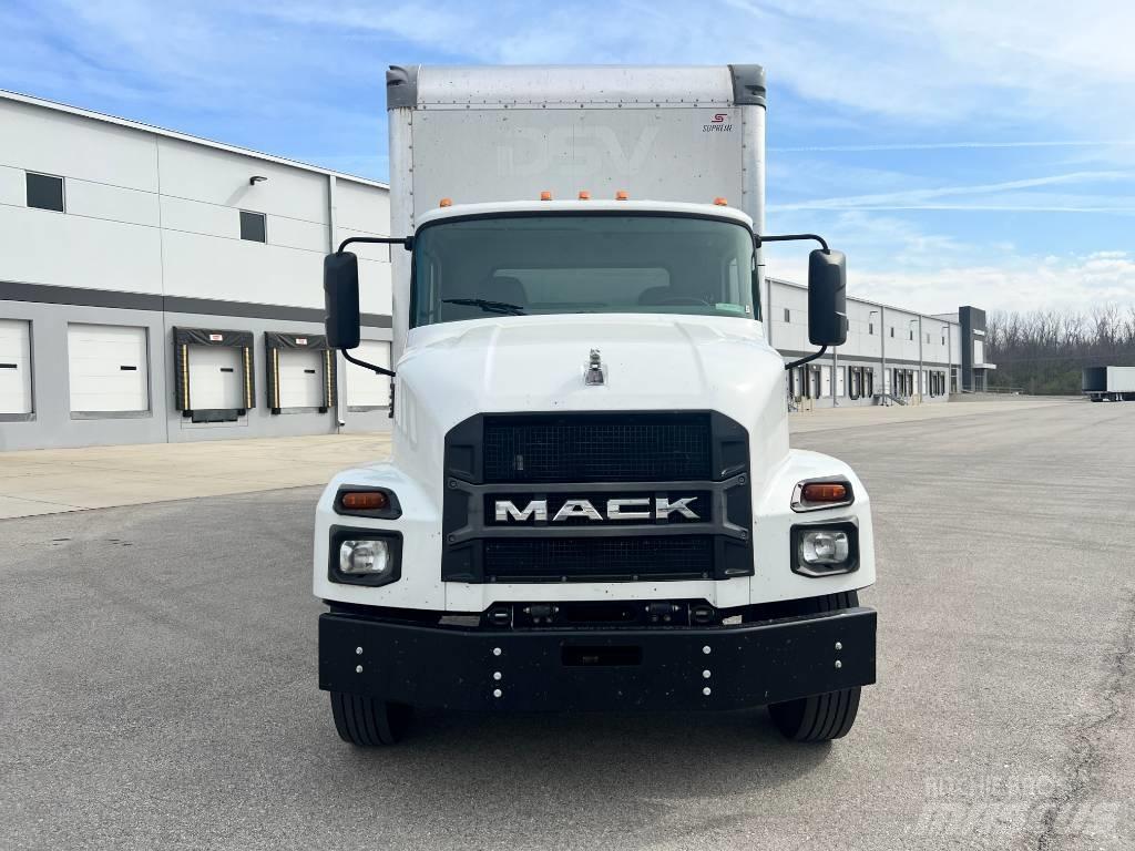 Mack MD 6 Camiões de caixa fechada
