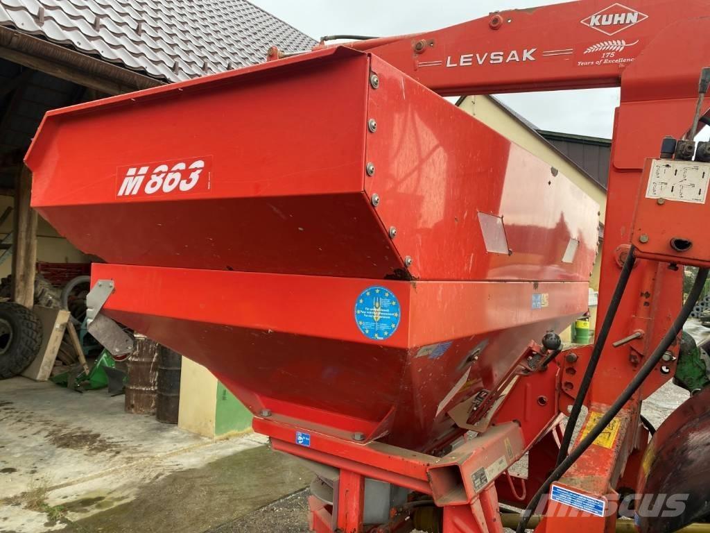 Kuhn M863 Espalhadores de minério