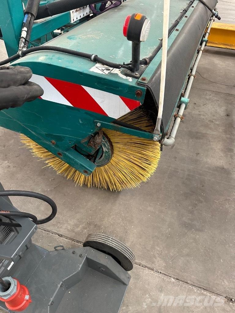 Burtec BB 235/80 S Escovas