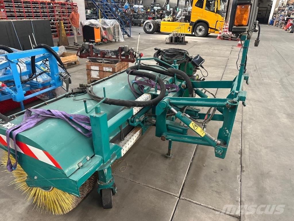 Burtec BB 235/80 S Escovas