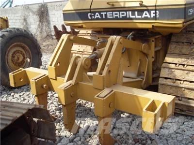 CAT D 5 H Dozers - Tratores rastos