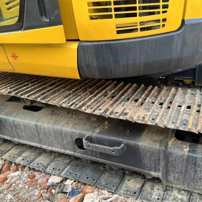 Komatsu PC 138 Escavadoras de rastos
