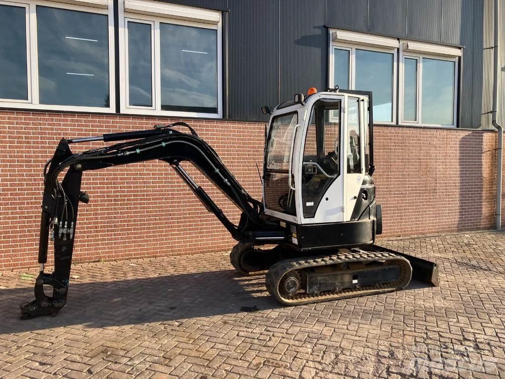 Messersi M28UC Mini Escavadoras <7t