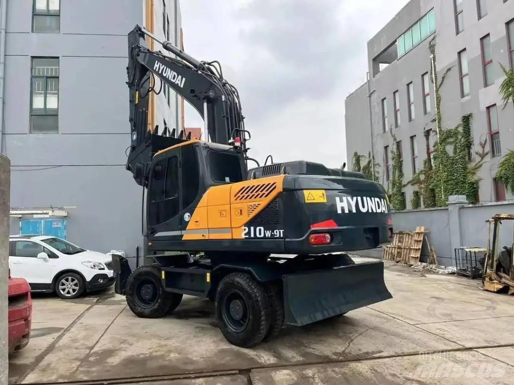 Hyundai R210W-9 Escavadoras de rodas