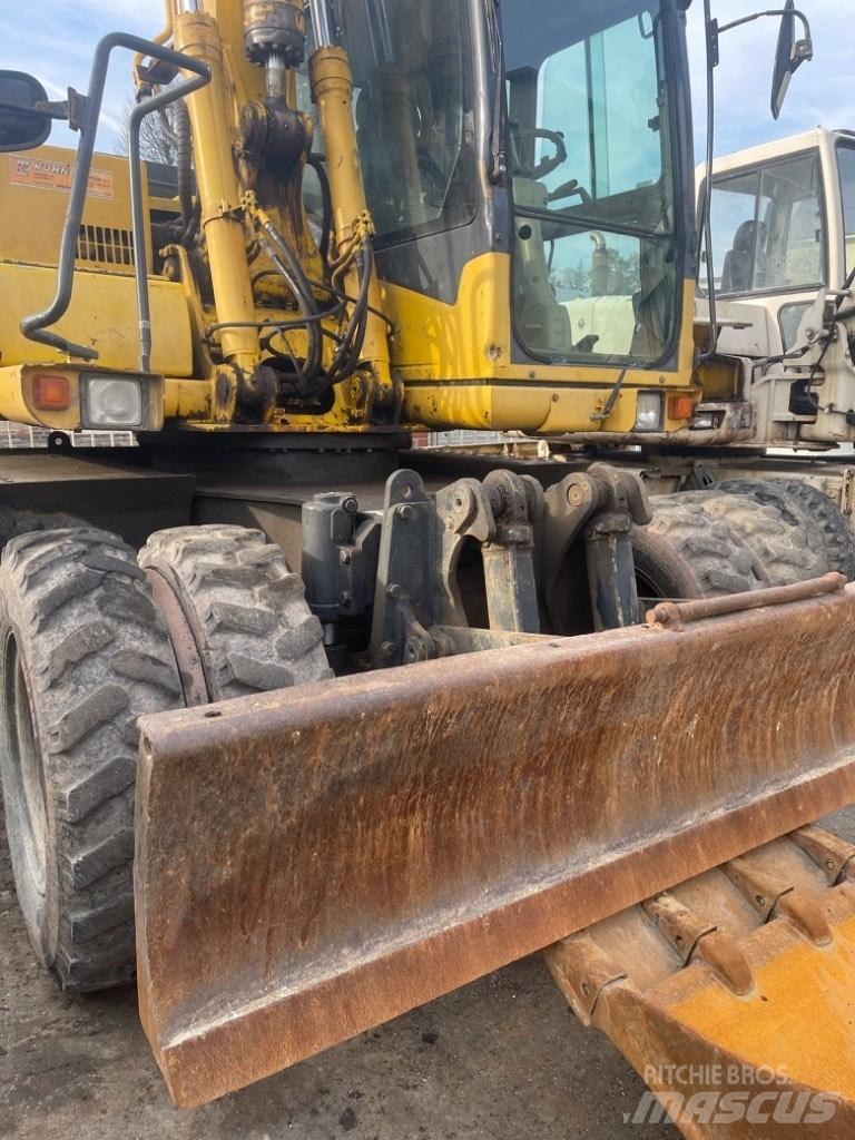 Komatsu PW 130-7K Escavadoras de rodas