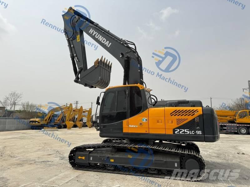 Hyundai 225 LC-9S Escavadoras de rastos
