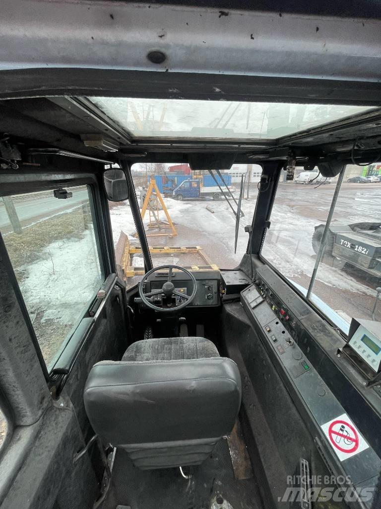 Sisu TRX181 Tractores terminais