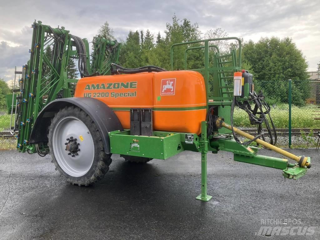 Amazone UG 2200 Pulverizadores rebocados