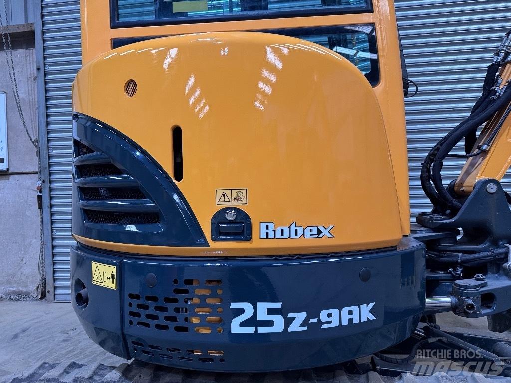 Hyundai R25Z-9 AK Mini Escavadoras <7t