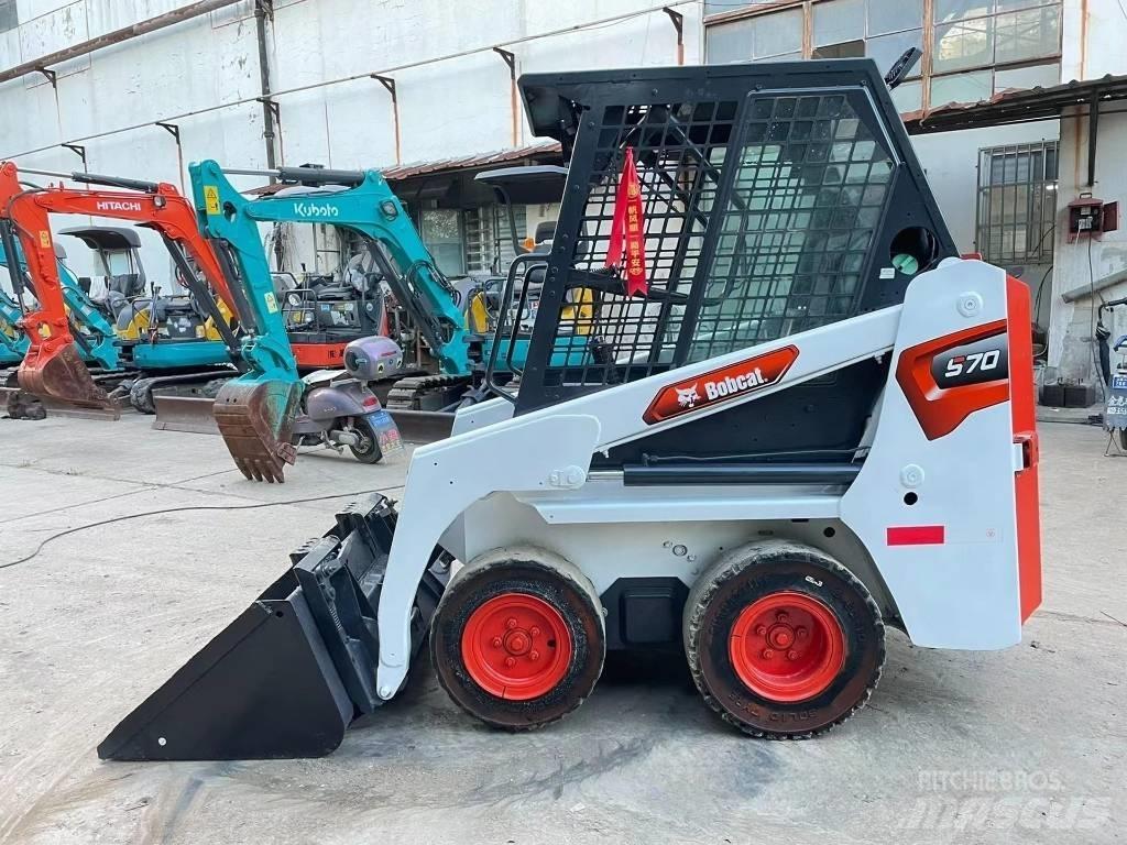 Bobcat S 70 Carregadoras de direcção deslizante