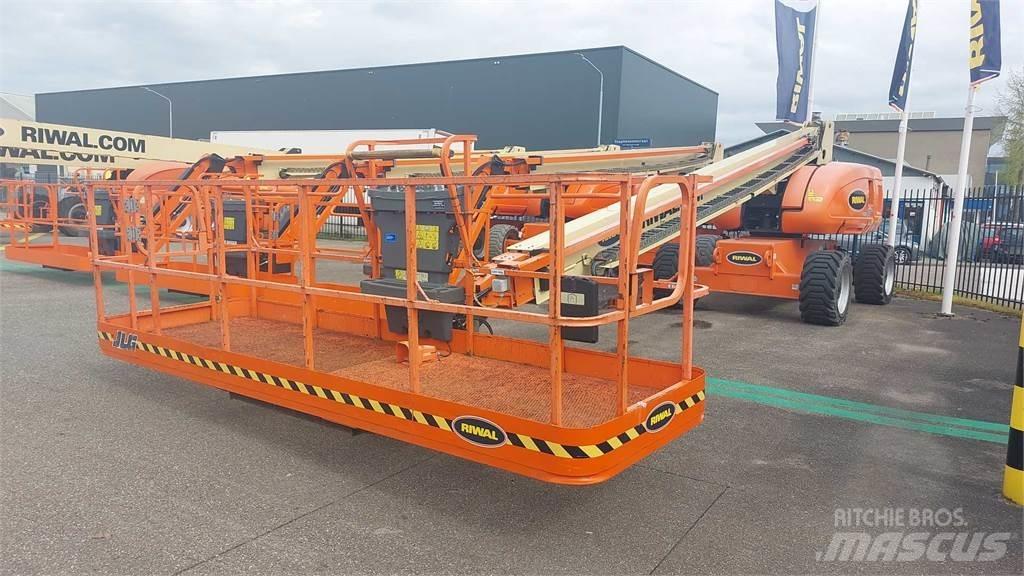 JLG 680SGW+ Elevadores braços Telescópicos
