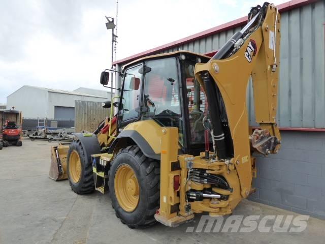 CAT 444 Retroescavadoras
