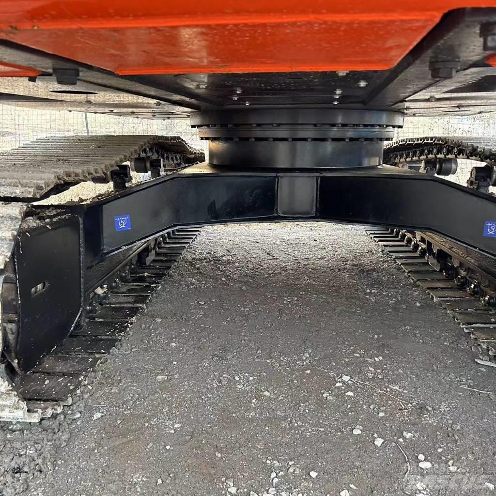 Hitachi ZX 200 Escavadoras de rastos