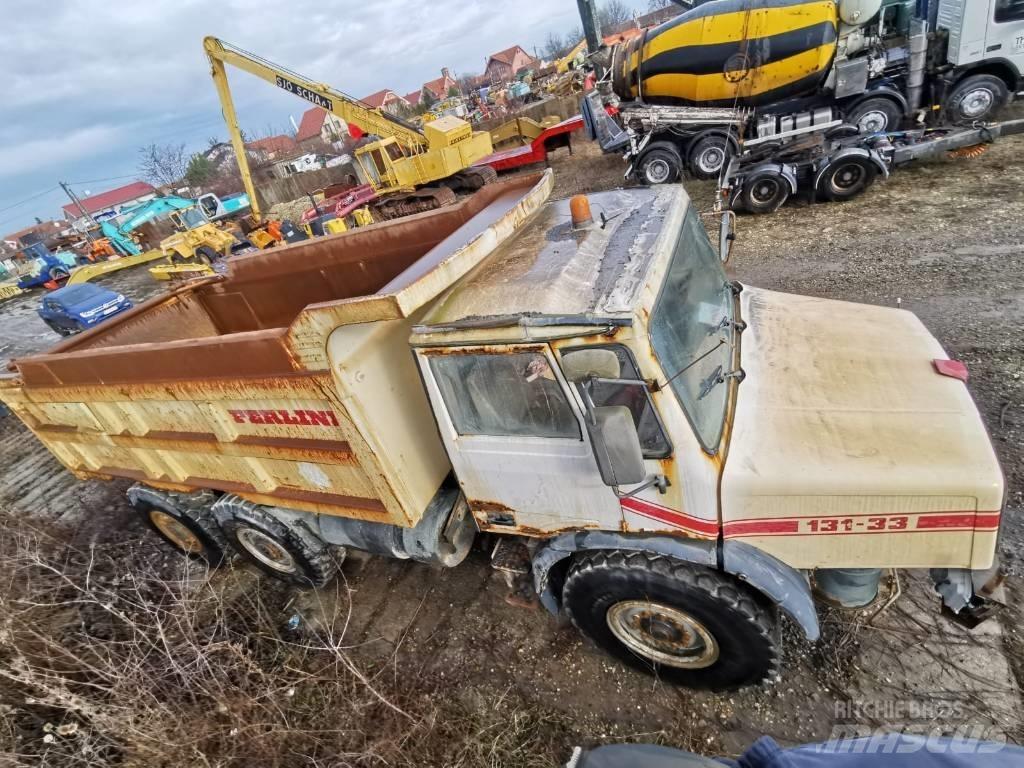 Perlini 131-33 Camiőes dumper basculantes rígidos