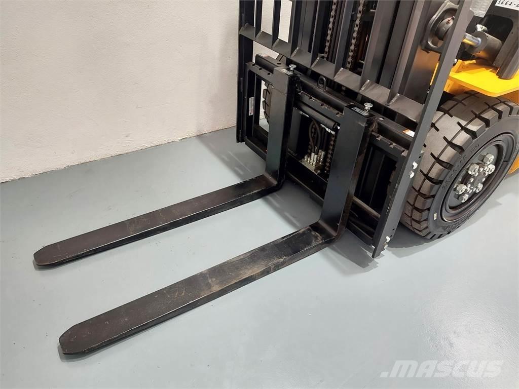  MB Forklift EFL353 Empilhadores eléctricos