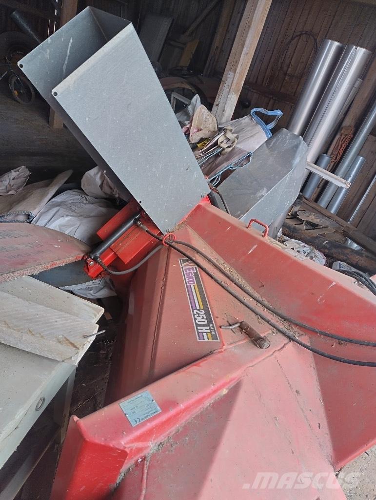 Esko 250 H Lançadores de neve