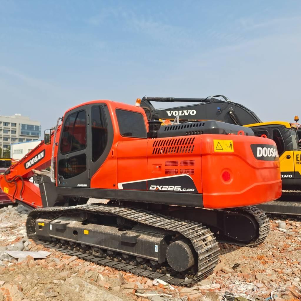 Doosan DX225LC-9C Escavadoras de rastos