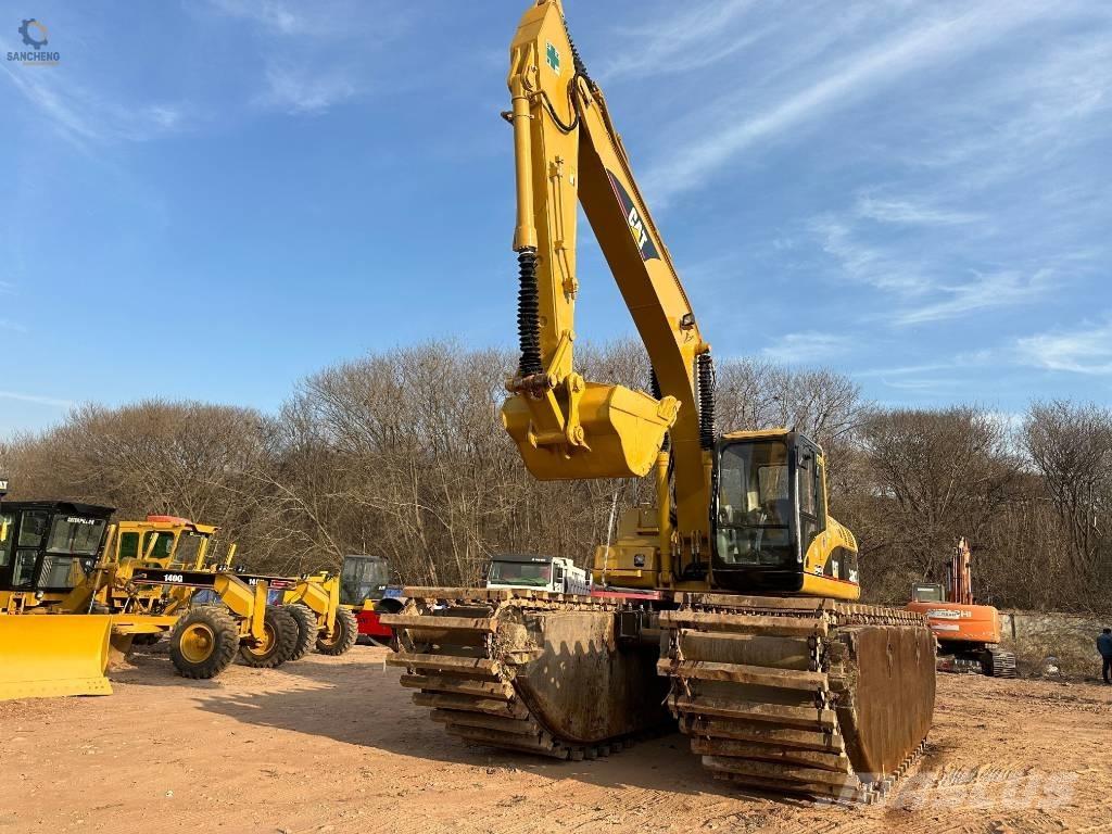 CAT 320 C L Escavadoras anfíbias