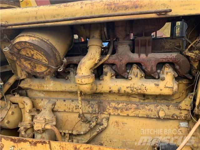 CAT D 8 K Dozers - Tratores rastos