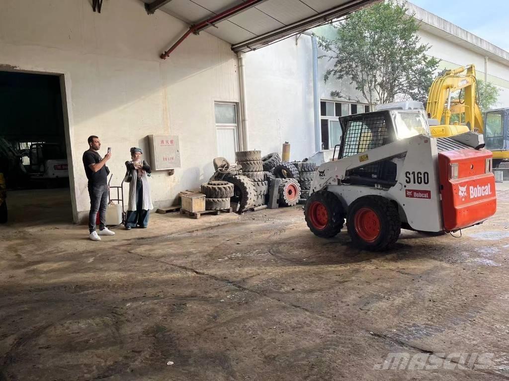 Bobcat S 160 Carregadoras de direcção deslizante