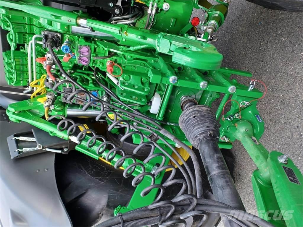 John Deere C441R Enfardadeira de rolos