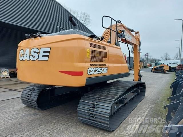 CASE CX250E Escavadoras de rastos