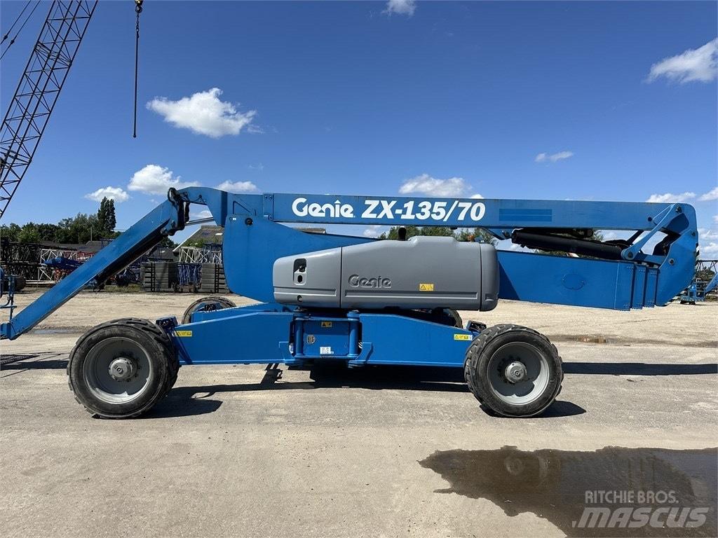 Genie ZX 135/70 Elevadores braços articulados